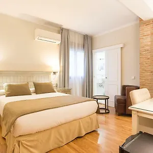 california-malaga.hotelsinnerja.org/